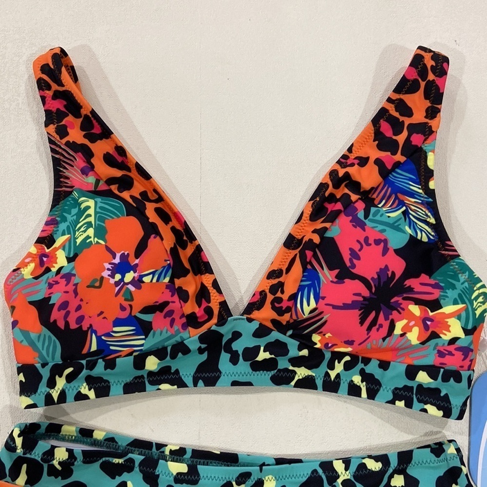 NWT - Amazing Swimsuit